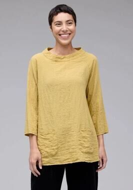New Cut Loose Raglan Pocket Top In Fall Parachute - Mustard Seed - Sizes Medium